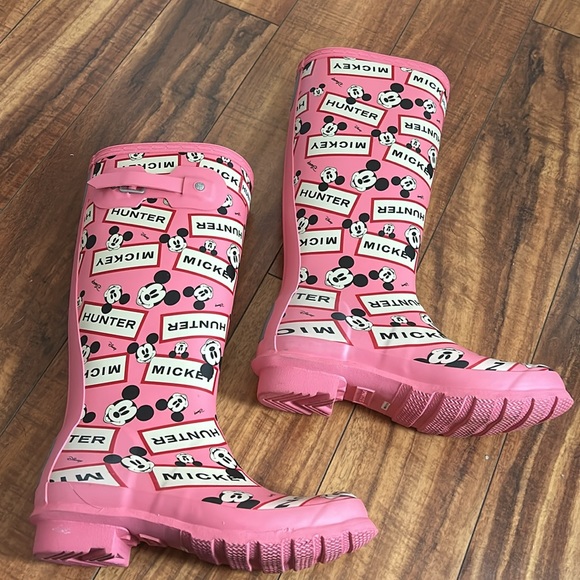 Worn once Mickey Hunter Boots size 5B/6G - Picture 2 of 9